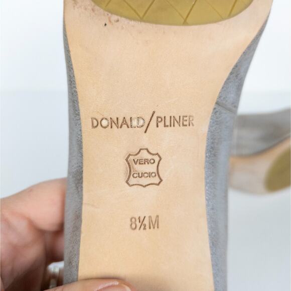 DONALD PLINER Corin Mid-Heel Pumps Beige Shimmer Rounded Toe Women's 8.5 - Picture 9 of 9